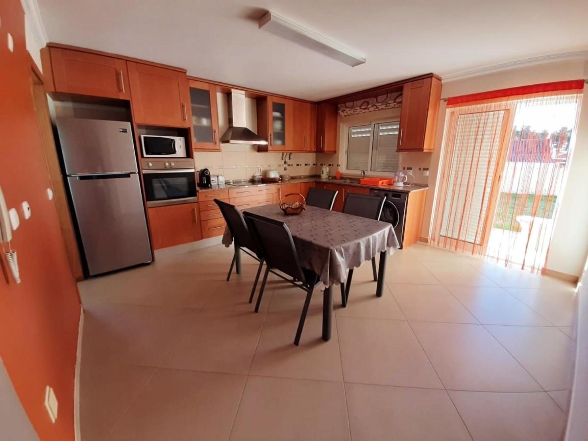 Spacious House In Aldeia Dos Pinheiros With Pool Azeitão Exterior foto